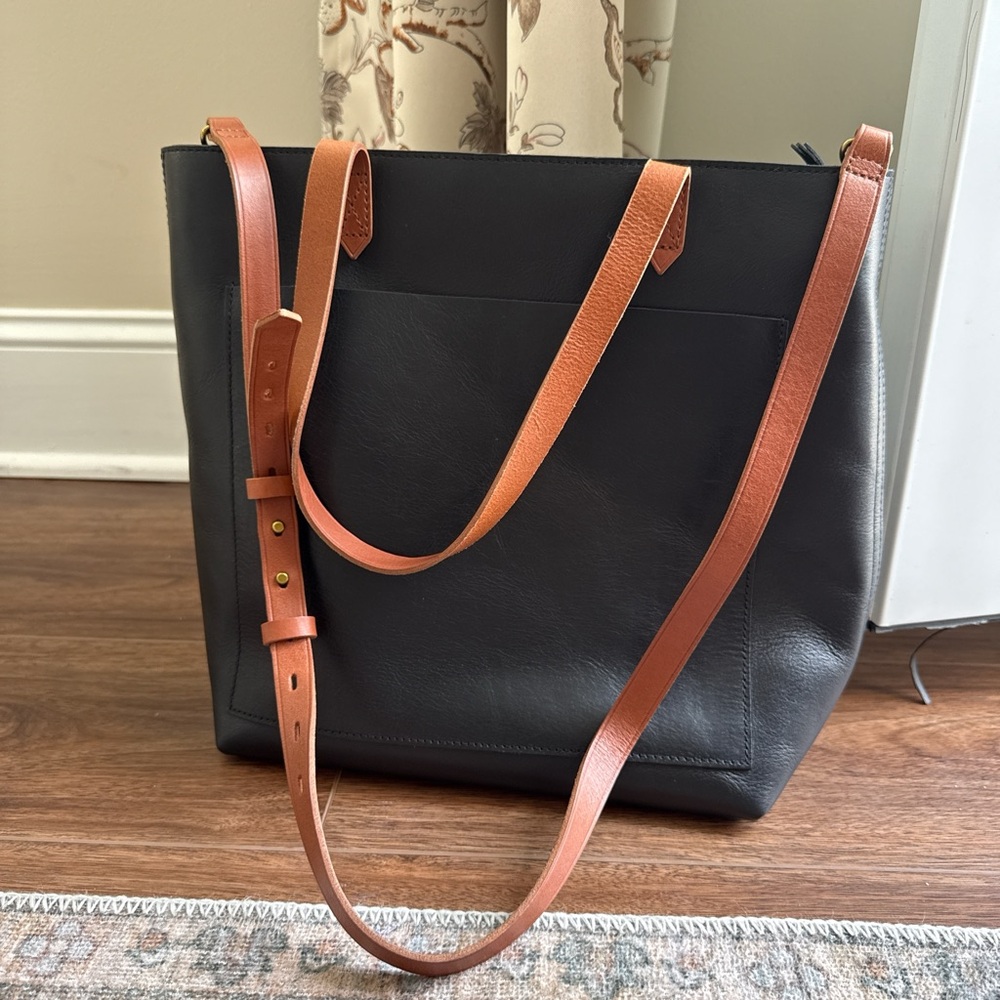 Madewell Black and Tan Transport tote